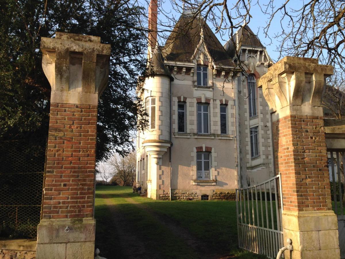Chambres D'Hotes Montbron Luchapt Bagian luar foto