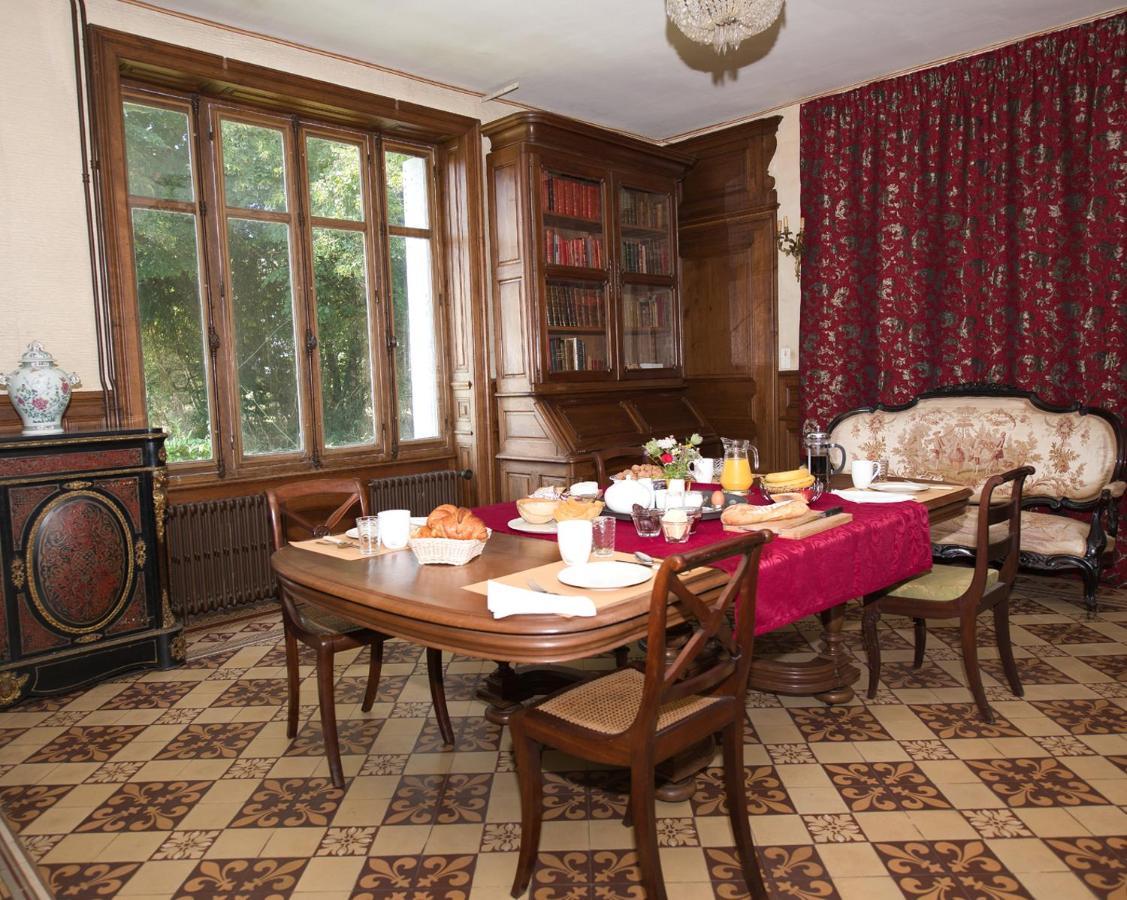 Chambres D'Hotes Montbron Luchapt Bagian luar foto